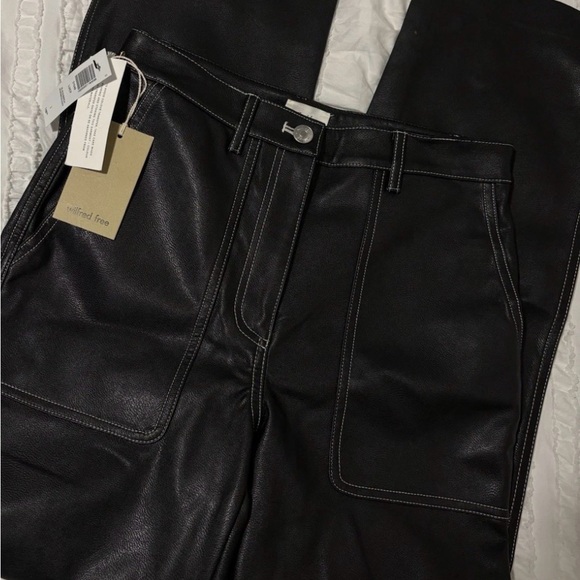 Aritzia Wilfred Free Lucy Pant Vegan Leather Black Size 2 NWT - Picture 3 of 8
